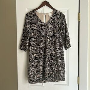Black and tan pattern quarter sleeve work dress. Size S.